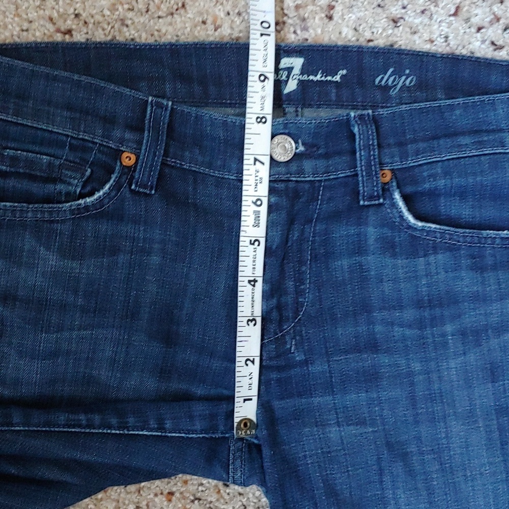 7 FOR ALL MANKIND DOJO CUT OFF INTO CROP JEANS SZ 28 CUTE - Picture 5 of 11